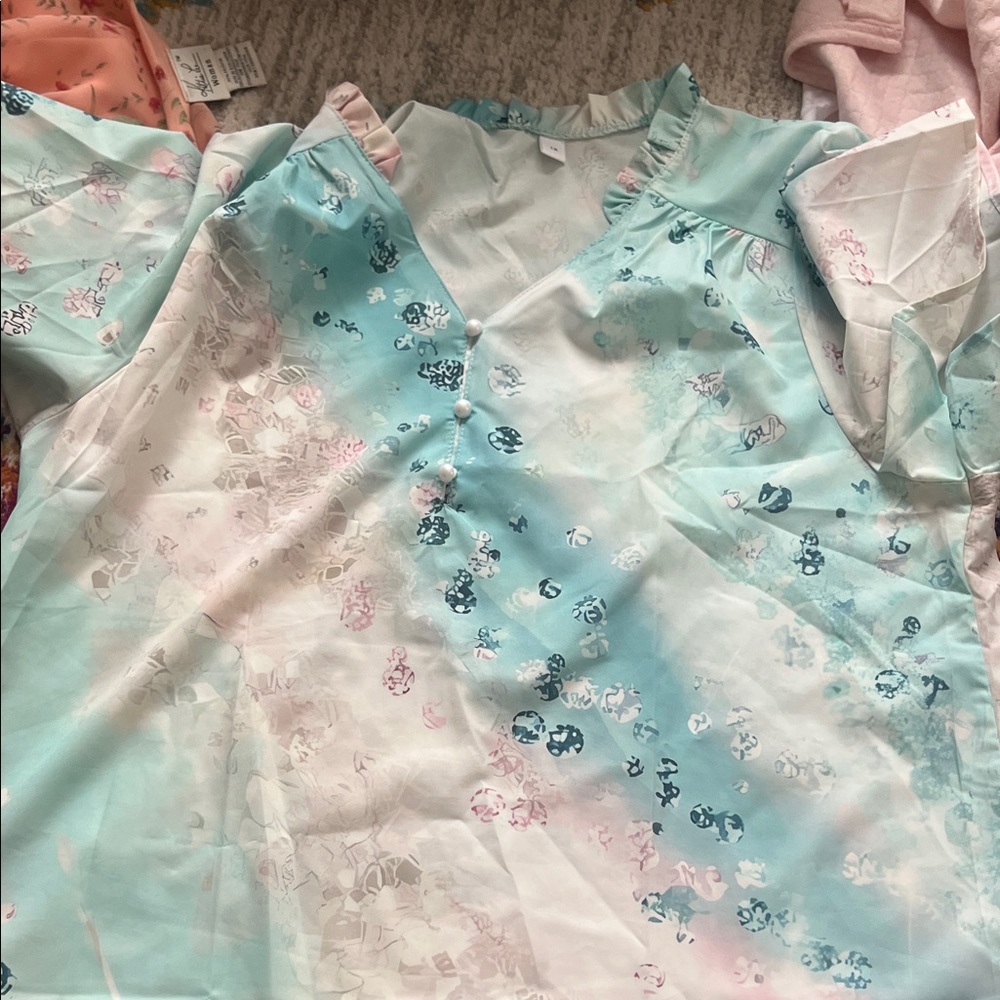 Elegant Floral V-Neck Blouse